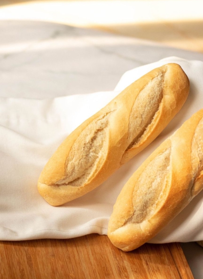 Traditional Banh Mi (Japan)<br>フレッシュ・バインミー